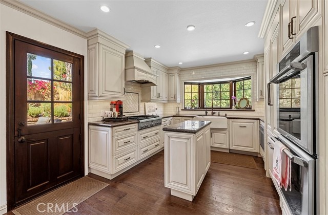 Detail Gallery Image 24 of 56 For 4200 Abbington Ct, Westlake Village,  CA 91361 - 5 Beds | 3 Baths