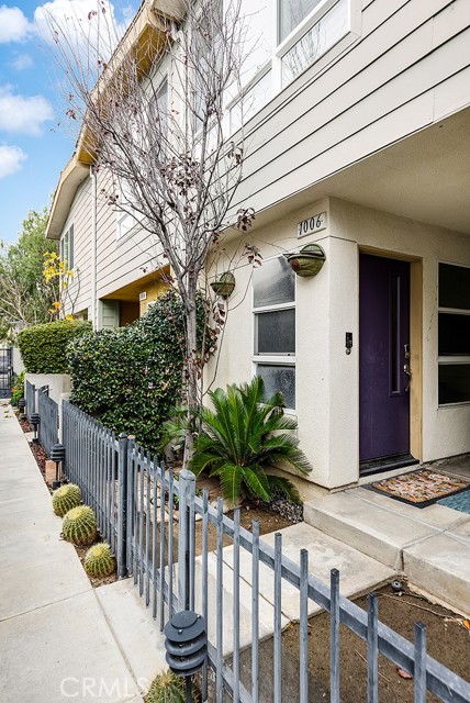 Image 3 for 1006 Leighton Ave, Los Angeles, CA 90037