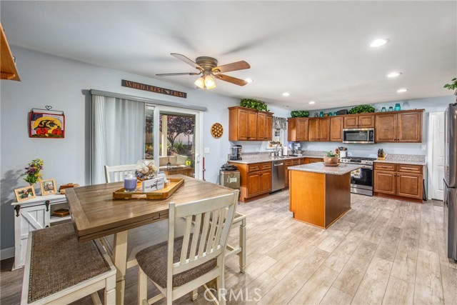 11336 Acropolis Drive, Yucaipa CA: https://media.crmls.org/medias/176dc01f-e49e-4544-ae77-ef3cec1ea081.jpg
