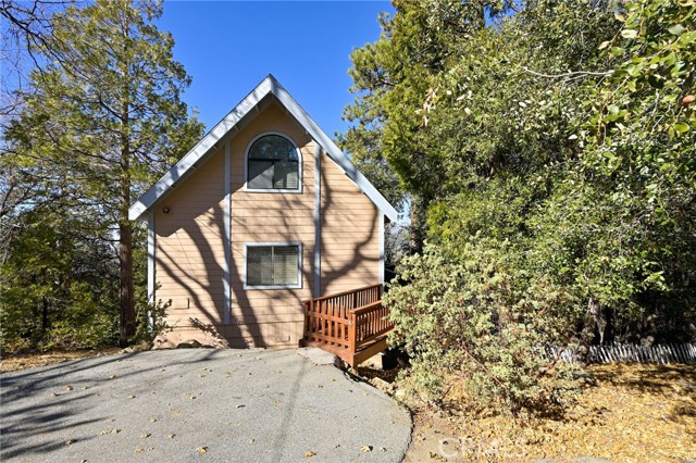 Detail Gallery Image 3 of 30 For 52250 Sylvan Way, Idyllwild,  CA 92549 - 2 Beds | 2 Baths