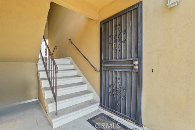 Detail Gallery Image 10 of 17 For 5838 Allston St, Los Angeles,  CA 90022 - 8 Beds | 4 Baths