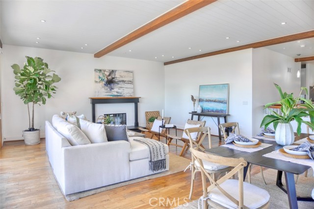 27062 Calle Juanita, Dana Point CA: https://media.crmls.org/medias/176fcef3-c75a-4a34-a819-03ac7e7ac8b8.jpg