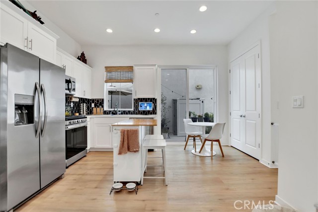 Detail Gallery Image 9 of 26 For 2446 E Encanto Paseo, Ontario,  CA 91762 - 2 Beds | 2/1 Baths