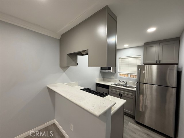 Detail Gallery Image 3 of 14 For 7035 Woodley #116,  Van Nuys,  CA 91406 - 2 Beds | 2 Baths