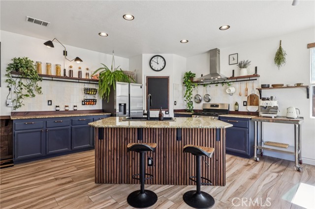 Detail Gallery Image 9 of 39 For 31675 Brisa Ct, Murrieta,  CA 92563 - 5 Beds | 3 Baths