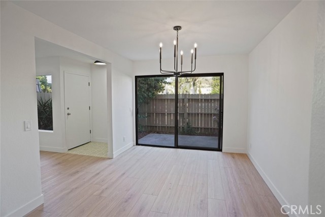 Detail Gallery Image 2 of 10 For 8601 Sunland Bld #3,  Sun Valley,  CA 91352 - 3 Beds | 1/1 Baths