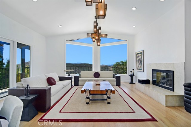Front Image Thumbnail for CRSR26218100