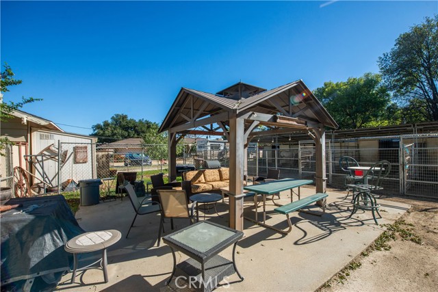 Detail Gallery Image 19 of 33 For 22050 Tulsa, Chatsworth,  CA 91311 - 2 Beds | 3 Baths