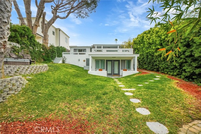 2025 Navy Street, Santa Monica CA: https://media.crmls.org/medias/177536fe-c98e-43a4-82b9-7d008540cf7b.jpg