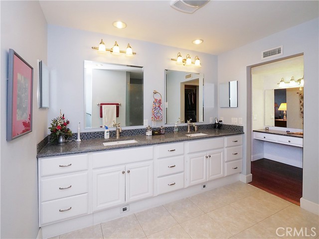17 Avocado Lane, Rolling Hills Estates, California 90274, 2 Bedrooms Bedrooms, ,3 BathroomsBathrooms,Residential,Sold,Avocado,PV22001588 17 Avocado Lane, Rolling Hills Estates, California 90274, 2 Bedrooms Bedrooms, ,3 BathroomsBathrooms,Residential,Sold,Avocado,PV22001588
