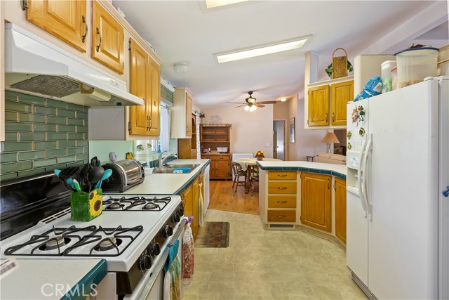 Detail Gallery Image 12 of 31 For 4000 Pierce St #4,  Riverside,  CA 92505 - 2 Beds | 2 Baths