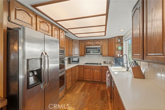 Detail Gallery Image 8 of 47 For 6128 Avalon Ct, Long Beach,  CA 90803 - 4 Beds | 3 Baths