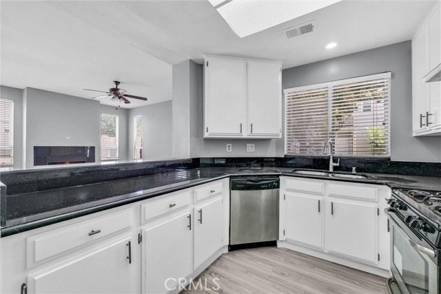 4816 S Fork Road, Chino CA: https://media.crmls.org/medias/17772bbb-1219-41ca-94b4-5816c424f1a1.jpg