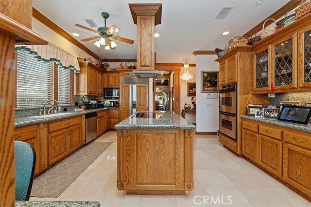 Image 14 of 75 For 6975 Wyndham Hill Drive