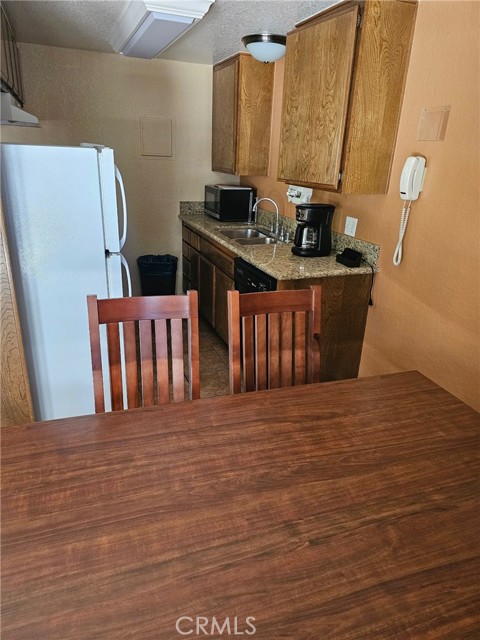 Detail Gallery Image 13 of 14 For 314 Canyon Crest, Lake Arrowhead,  CA 92352 - 2 Beds | 1/1 Baths