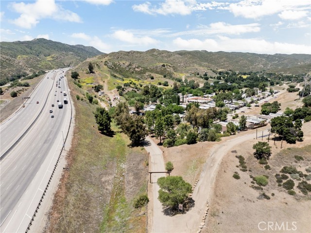 36200 Paradise Ranch Road, Castaic CA: https://media.crmls.org/medias/1778dd48-1f01-4f09-aa39-2ea81370259d.jpg