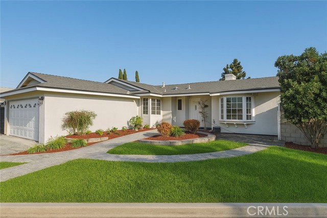 11432 REVA DR, Garden Grove CA: https://media.crmls.org/medias/17790a2f-158c-404b-ace3-dc900ae955f4.jpg