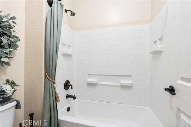 3236 Ashcroft Avenue, Clovis CA: https://media.crmls.org/medias/17796510-dcd2-445e-a9e4-b29701c7dbbb.jpg