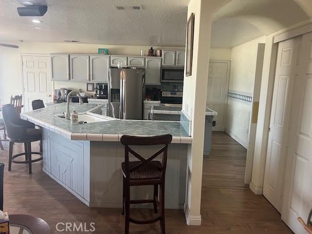 19821 Danielle Way, Apple Valley CA: https://media.crmls.org/medias/17799318-c0ca-44b8-bc2e-a7e4cc75d314.jpg