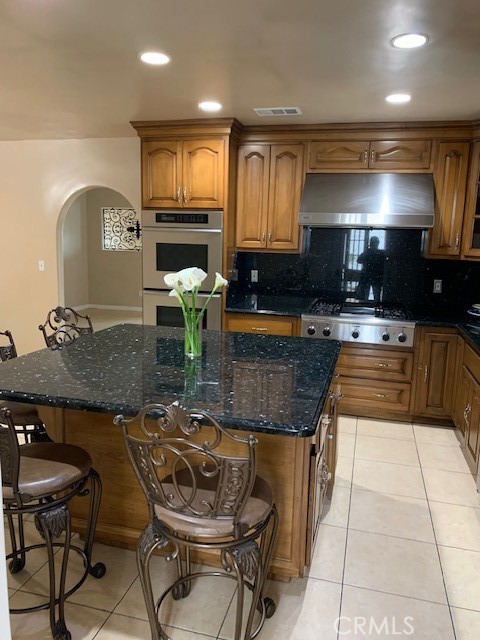 Detail Gallery Image 2 of 18 For 3007 Olive St, Huntington Park,  CA 90255 - 4 Beds | 2 Baths