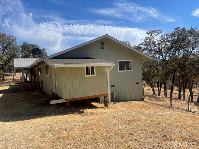 Detail Gallery Image 4 of 16 For 315 Valley View Dr, Oroville,  CA 95966 - 3 Beds | 2 Baths