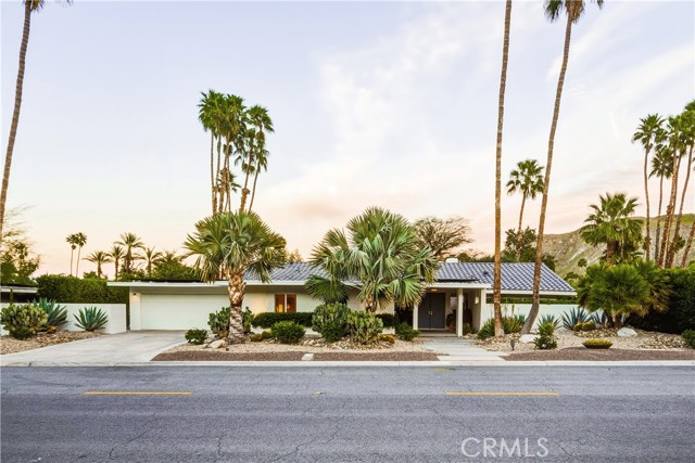 Detail Gallery Image 9 of 75 For 2736 S Camino Real, Palm Springs,  CA 92264 - 4 Beds | 3 Baths