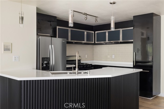 3665 S Bear Street, Santa Ana CA: https://media.crmls.org/medias/177ab6cf-9408-4813-bde0-6efe71833fe1.jpg
