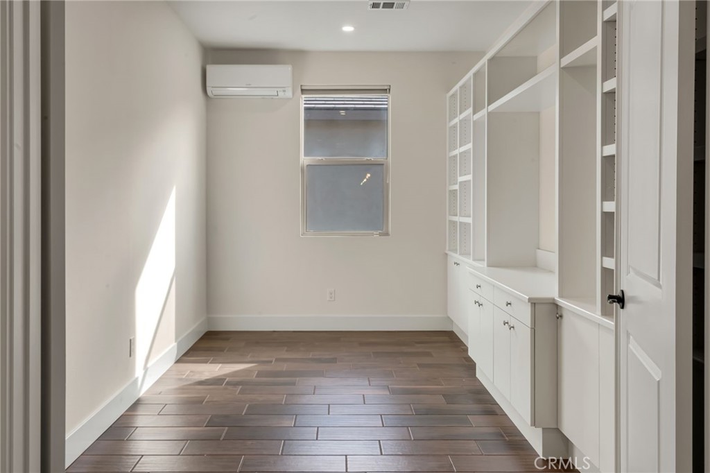 MLS #DW25252670 image #39