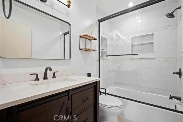 15218 Campus Park Drive, Moorpark CA: https://media.crmls.org/medias/177bf029-a6be-437a-84a2-cc2f0c5da36c.jpg