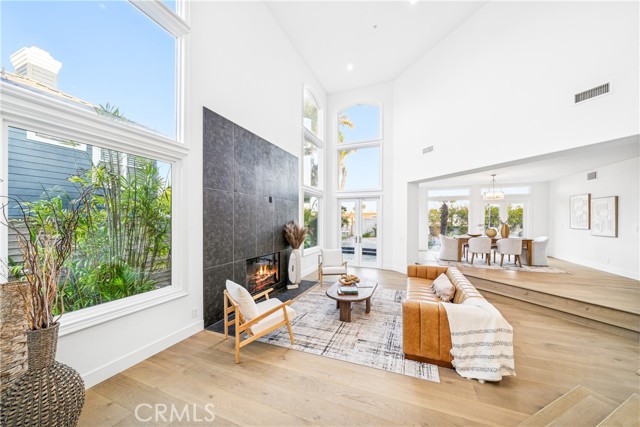 6692 Alamitos Circle, Huntington Beach CA: https://media.crmls.org/medias/177c6d00-fc58-490a-af3f-6f1b88c7ff84.jpg