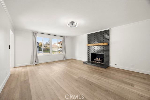 Detail Gallery Image 6 of 35 For 13662 Loretta Dr, Tustin,  CA 92780 - 5 Beds | 3 Baths