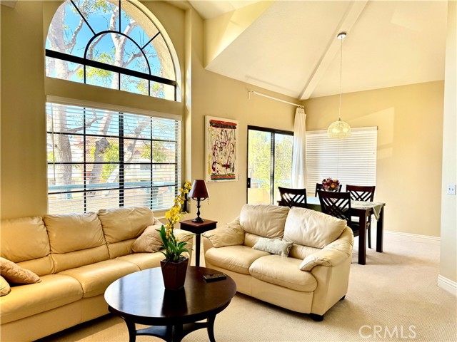 Detail Gallery Image 4 of 40 For 18110 Erik Ct #592,  Canyon Country,  CA 91387 - 2 Beds | 2 Baths