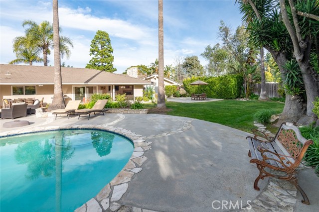 Tons of room for pool parties