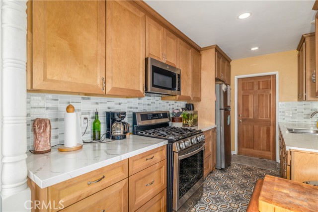 Detail Gallery Image 7 of 23 For 1442 S Van Ness, Santa Ana,  CA 92707 - 2 Beds | 1 Baths