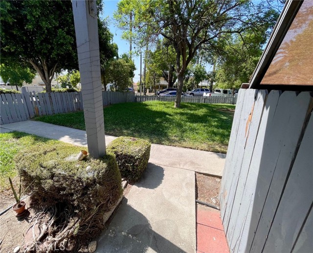 Detail Gallery Image 17 of 17 For 1123 Unit B E La Deney Ct, Ontario,  CA 91764 - 2 Beds | 1/1 Baths