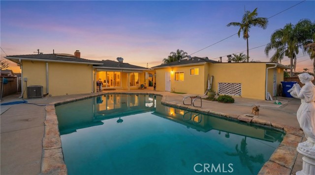 Detail Gallery Image 28 of 31 For 10406 Hasty, Downey,  CA 90241 - 4 Beds | 3 Baths