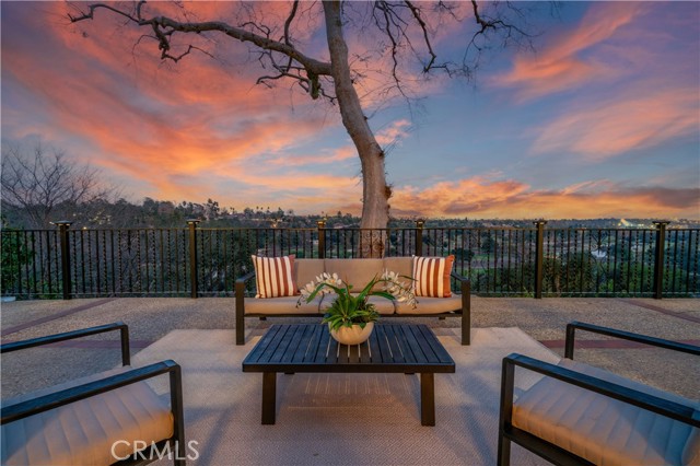 1812 Linda Vista Avenue, Pasadena CA: https://media.crmls.org/medias/177dbb4d-e44d-4f71-af49-b529911fd069.jpg
