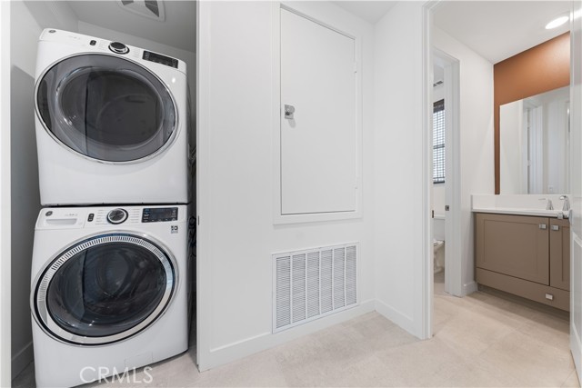 Detail Gallery Image 21 of 47 For 187 Biome, Irvine,  CA 92618 - 2 Beds | 2 Baths