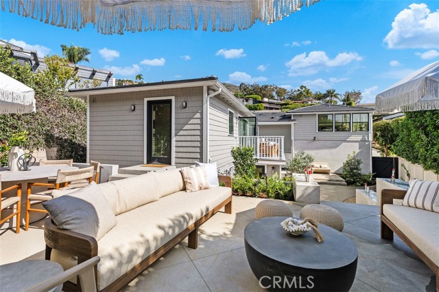 Detail Gallery Image 33 of 48 For 307 Emerald Bay, Laguna Beach,  CA 92651 - 5 Beds | 4/1 Baths