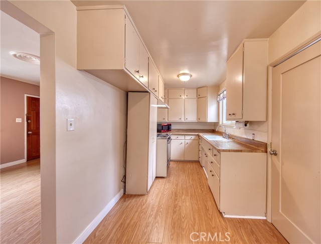 3611 Fourth Avenue, Glendale CA: https://media.crmls.org/medias/177f7a2e-d315-4c09-b39c-583e8ba1eeba.jpg
