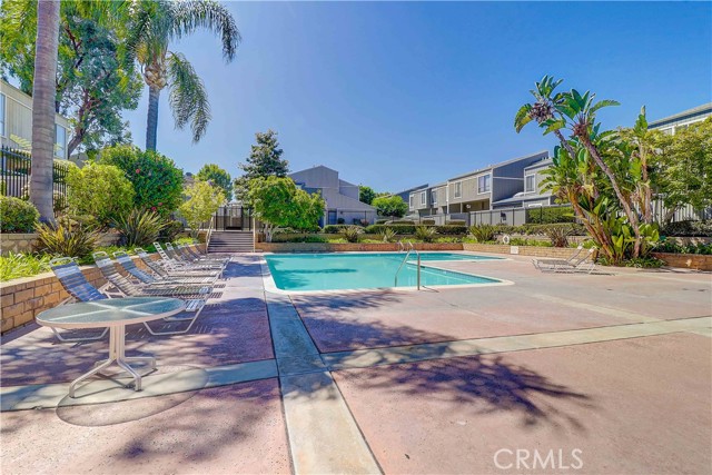 Detail Gallery Image 15 of 17 For 2710 W Segerstrom Ave #D,  Santa Ana,  CA 92704 - 2 Beds | 1/1 Baths