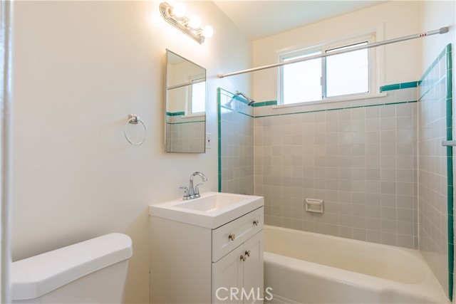 Detail Gallery Image 23 of 46 For 1824 Marine, Gardena,  CA 90249 - 4 Beds | 3 Baths