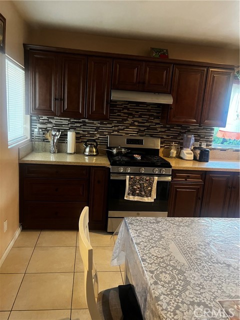 Detail Gallery Image 5 of 26 For 4417 N Mayfield Ave, San Bernardino,  CA 92407 - 3 Beds | 2 Baths