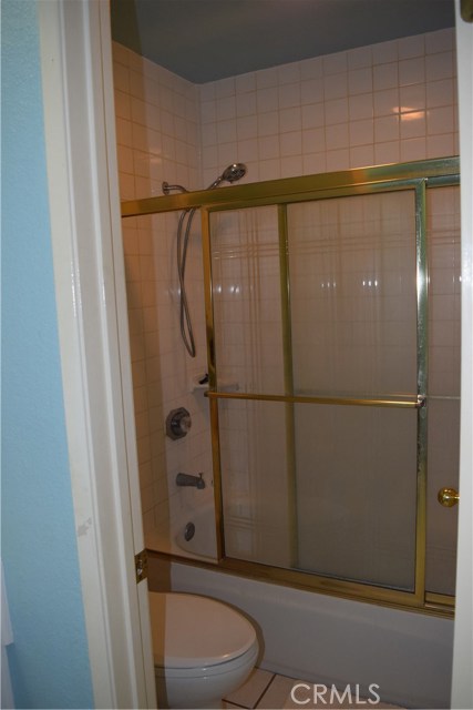 Master tub.shower combo