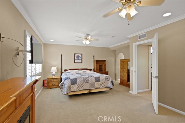 20392 Densmore Lane, Huntington Beach CA: https://media.crmls.org/medias/1781e7ee-c633-41e2-9d37-58085b0bf504.jpg