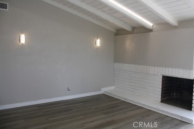 15814 Septo Street, North Hills CA: https://media.crmls.org/medias/178277ca-61c6-4ced-9c62-766a4bb1a5bc.jpg