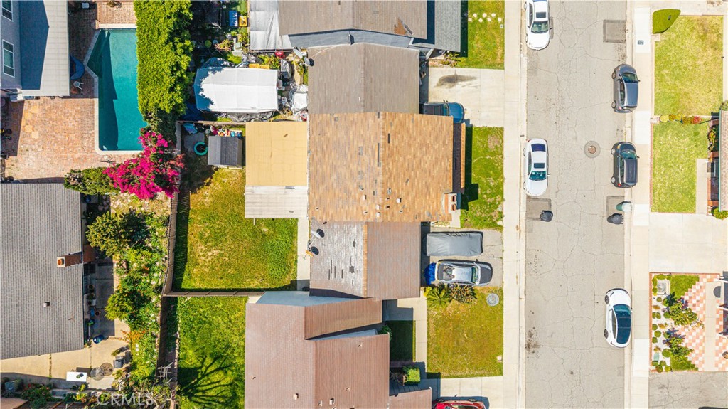 https://media.crmls.org/medias/17827ecf-2d64-475b-a6d4-bbe7faed6223.jpg?preset=X-Large