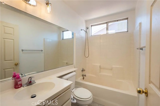 10221 Lawson Avenue, Adelanto CA: https://media.crmls.org/medias/1782f37b-0d45-4521-902c-4ca356a9f51c.jpg