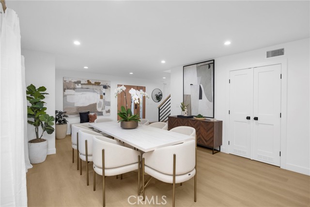 Detail Gallery Image 8 of 33 For 20942 Queens Park, Huntington Beach,  CA 92646 - 5 Beds | 3 Baths