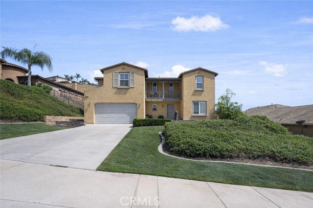 Detail Gallery Image 4 of 41 For 16395 Ridge Field, Riverside,  CA 92503 - 5 Beds | 4 Baths